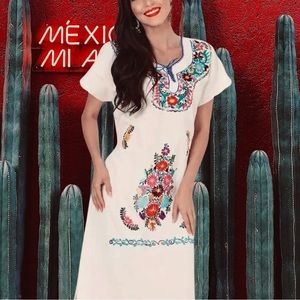 VINTAGE AUTHENTIC MEXICAN EMBROIDERED DRESS